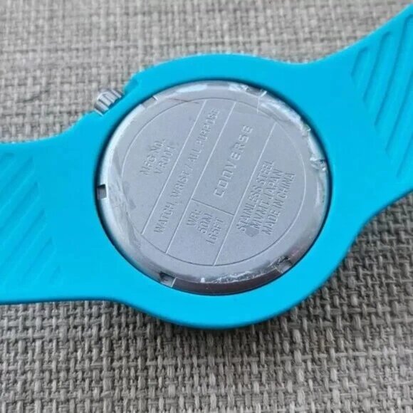 Converse Unisex Wristwatch Blue Rubber Sport Band Analog Quartz Wrist Watch NWT - Picture 9 of 9
